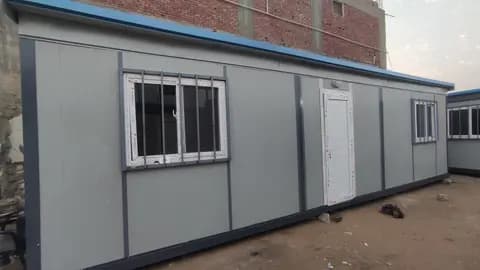 كرفان 3×9 رمادي بشباكين وباب أبيض