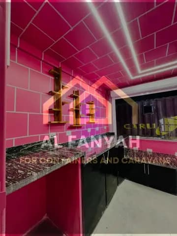 كرفان مطعم 3×6 متر بإضاءة LED وأسطح عمل وأرفف تخزين