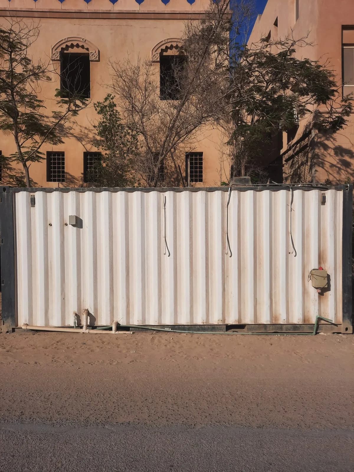 حاوية مطعم مستعملة 2.5×4 متر – كانت شغالة مطعم بالشيخ زايد – صورة 2