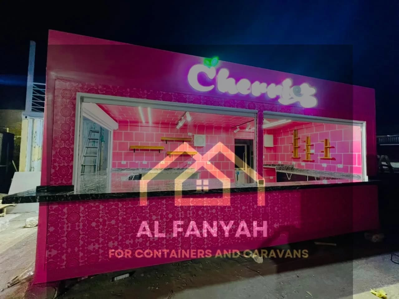كرفان مطعم 3×6 متر بإضاءة LED وأسطح عمل وأرفف تخزين – صورة 2
