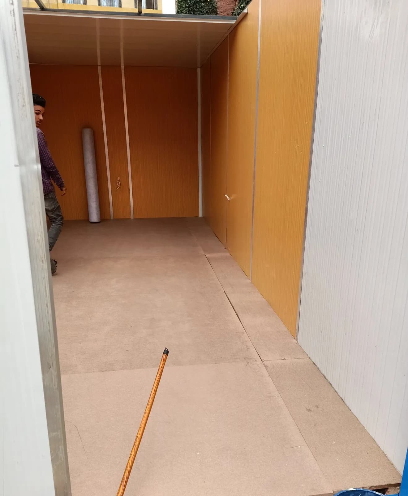 كرفان سكني 3×12 متر ساندويتش بانل – غرفتين وحمام ومطبخ – صورة 2